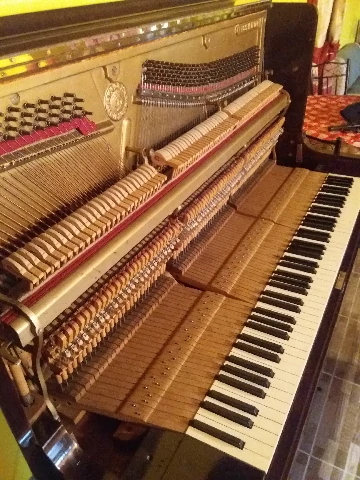 Piano 3